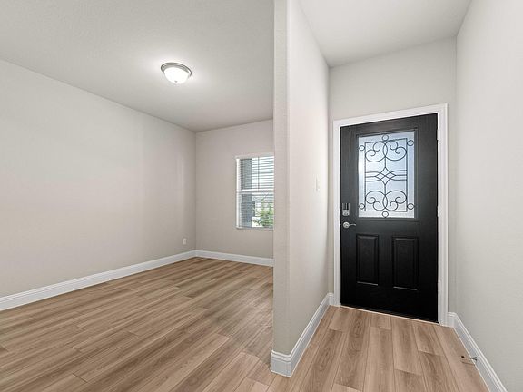 3rd image of 209 Mizuna Dr