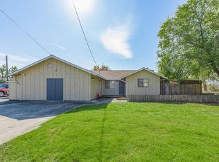 2260 Roberts Rd, Medford, OR 97504