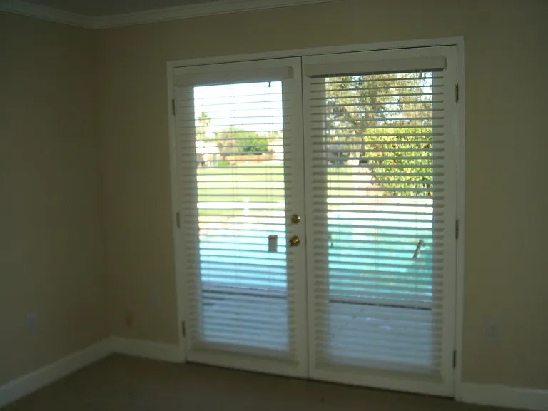 43520 Illinois Ave — Photo 9