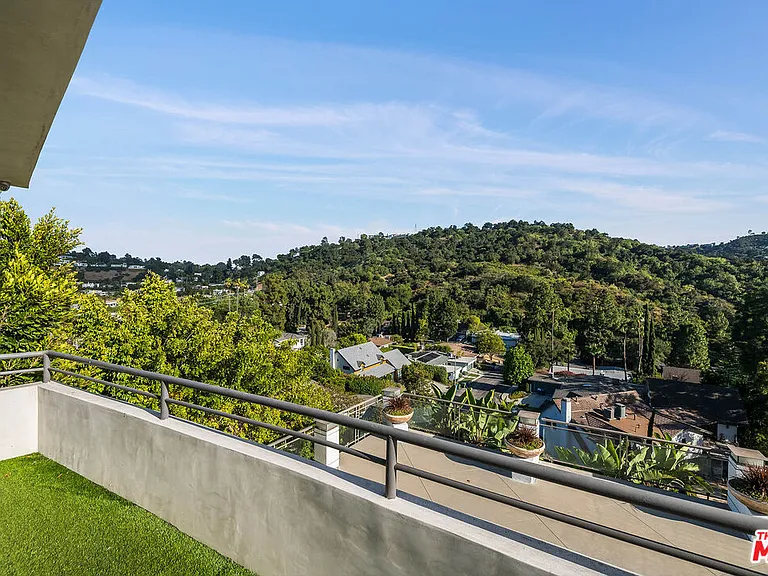 11470 Dona Evita Dr — Photo 32