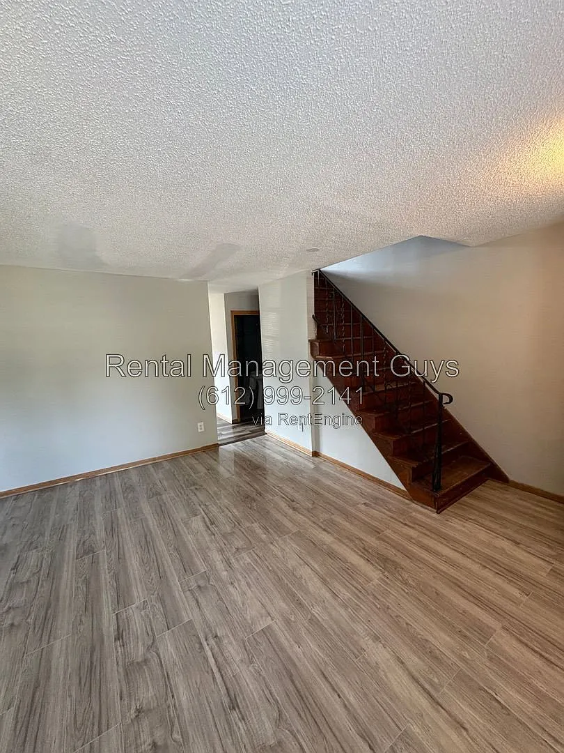 3 bed, 2.0 bath, $1,900 — Photo 1