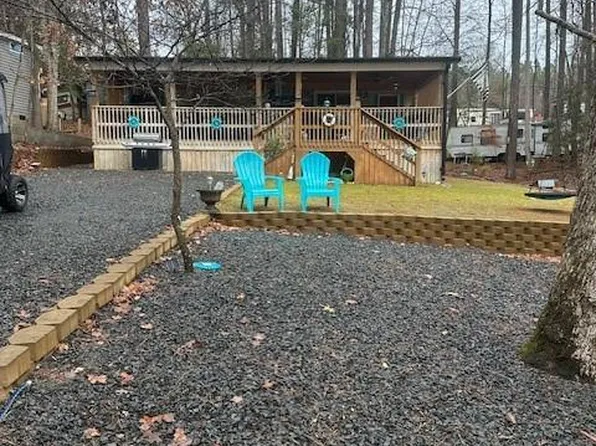 124 Sleepy Cove Trl, Mount Gilead, NC 27306