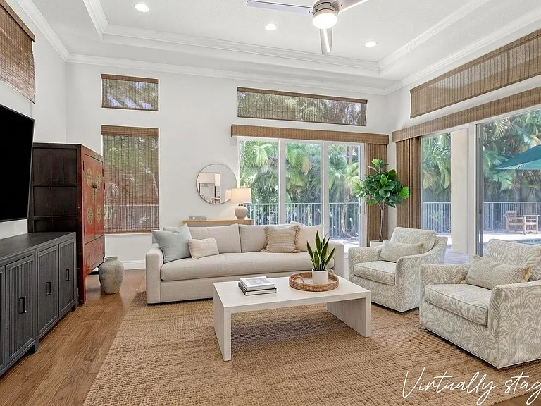 6464 Bellamalfi St — Photo 22