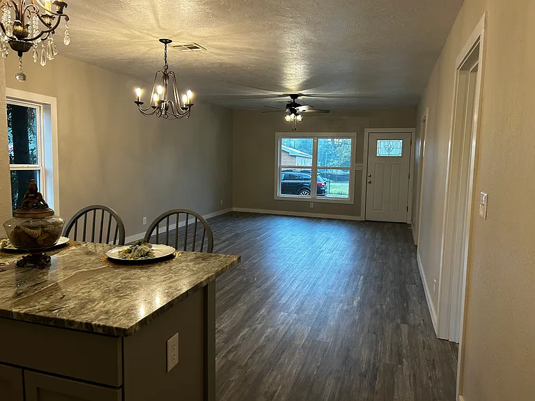 116 Harper St — Photo 10