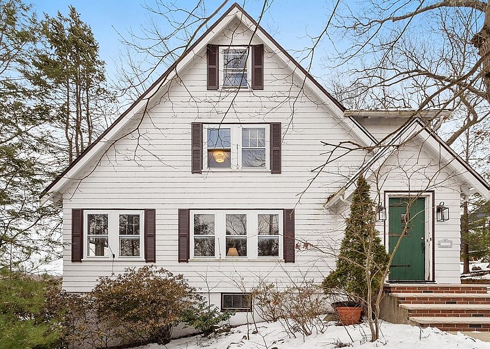 4 Argyle Rd, Arlington, MA 02476 Zillow