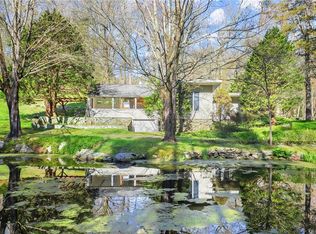 28 Pound Ridge Rd, Pound Ridge, NY 10576