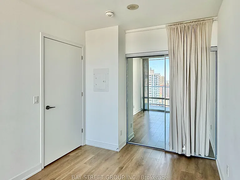 18 Maitland Ter #2201 — Photo 13