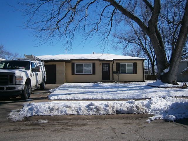 1st image of 7313 S 70th St