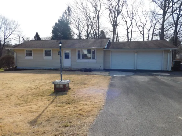 37 Highland Drive, Prospect, CT 06712