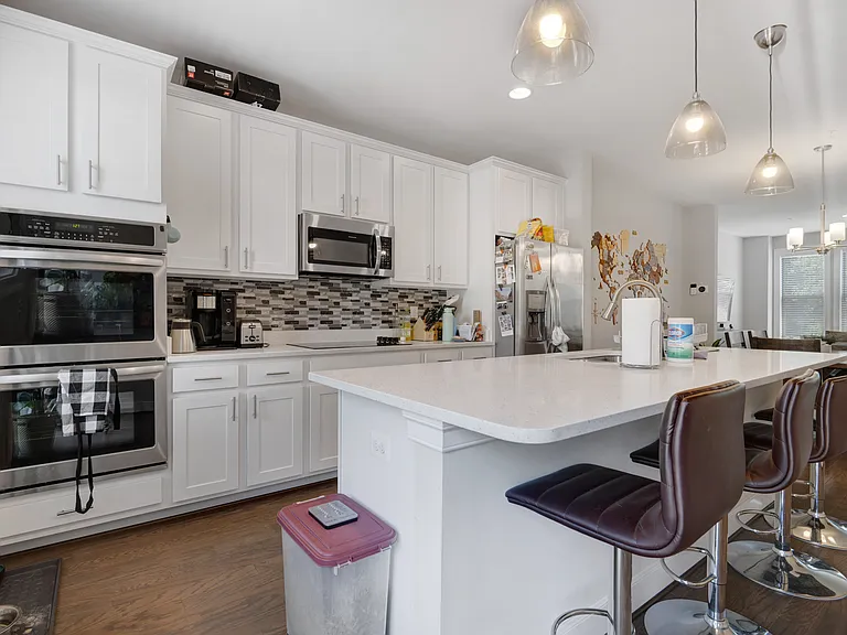 1722 Gainesville St SE — Photo 4