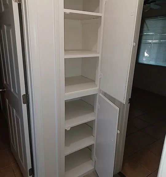 45045 W Redwood Ave — Photo 3
