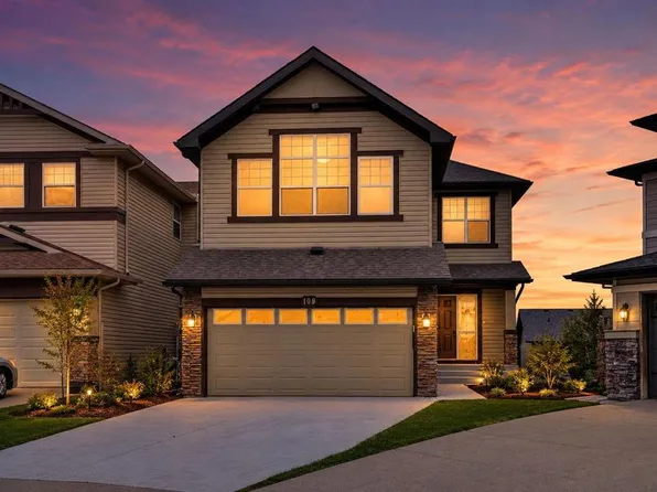 109 W Pantego Ter NW, Calgary, AB T3K 0J9