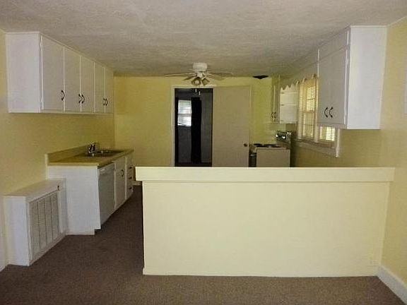 3rd image of 1916 Heather Ln