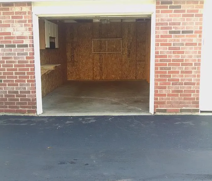 360 Leah Ln — Photo 18