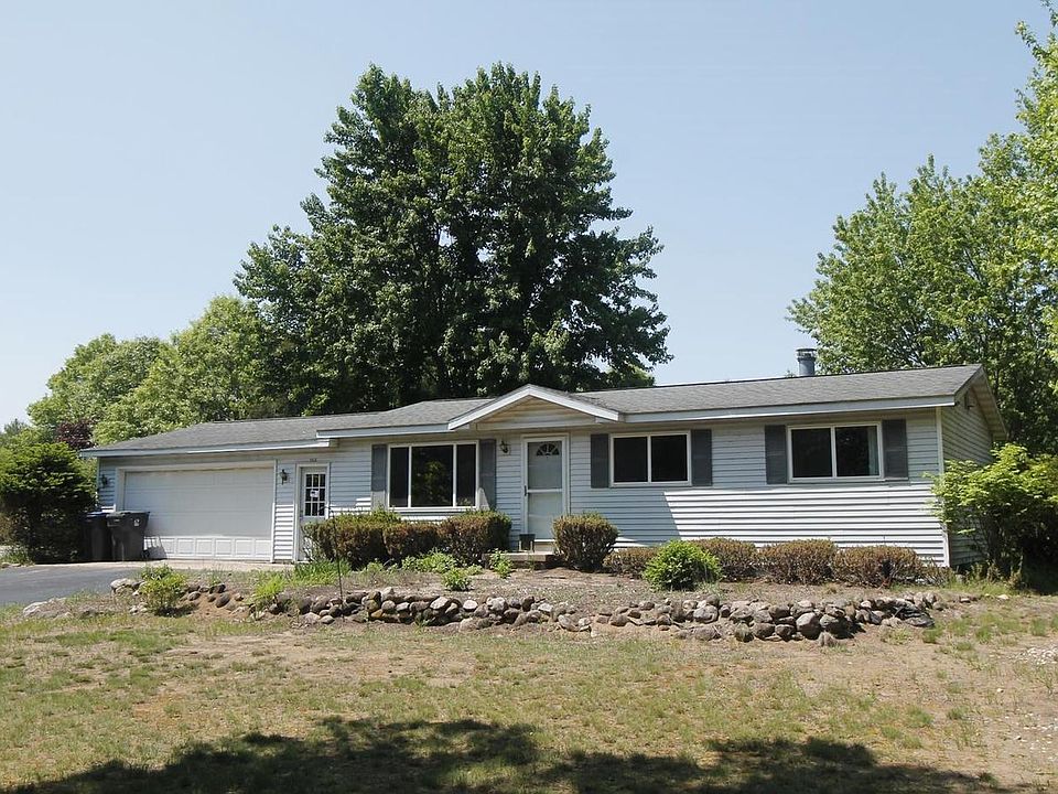 1st image of 153 Carriage Road