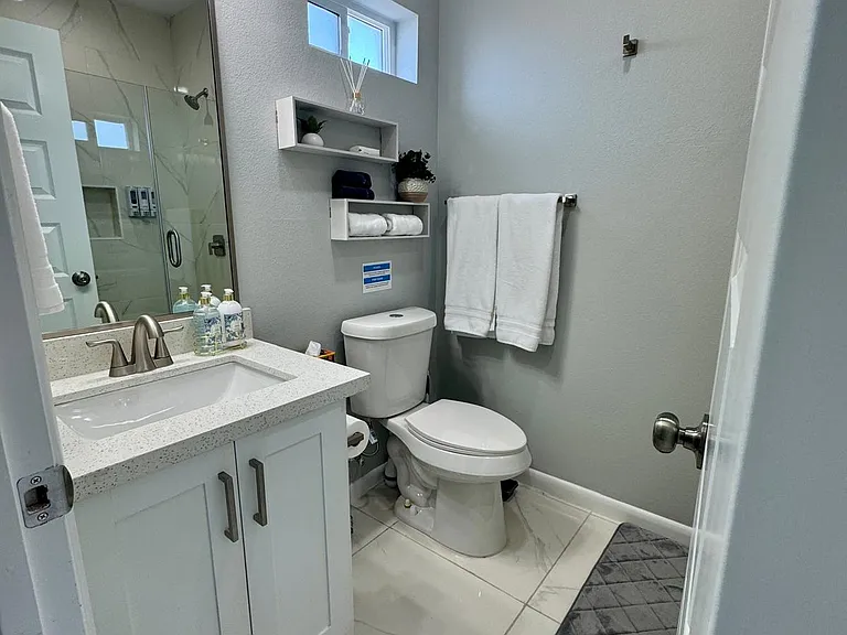 104 N Dove St #1 — Photo 15