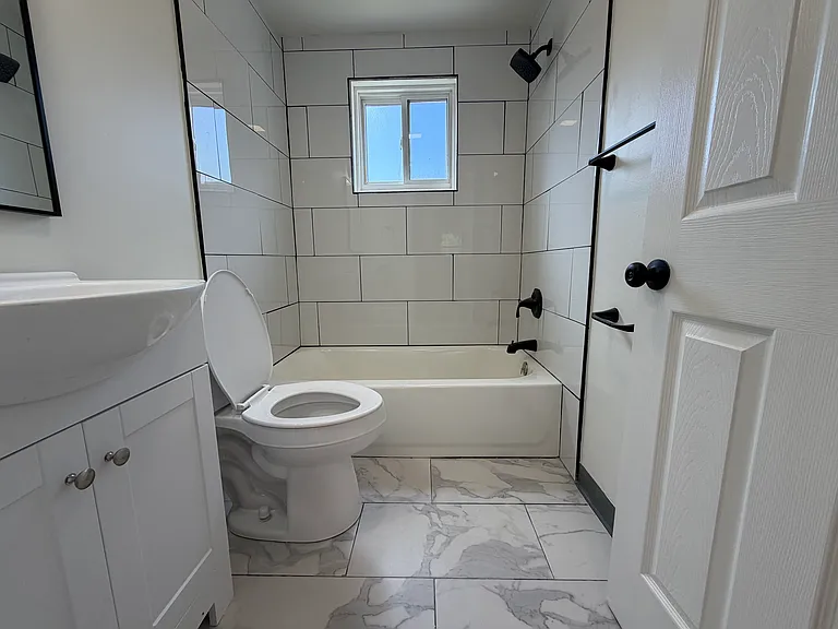 891 Woodhill Dr #891 — Photo 1