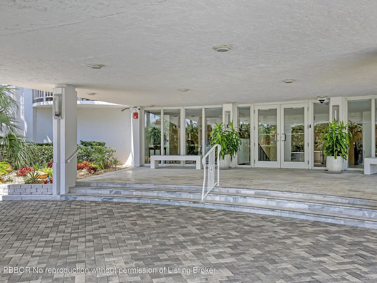 2 bed, 2.0 bath, 1559 sqft, $12,000 — Photo 3