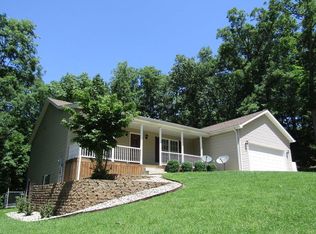 178 White Pine Ln, Brandenburg, KY 40108