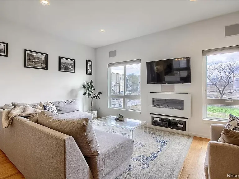 2725 W 25th Ave #6 — Photo 3