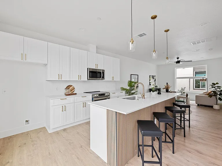 7920 Mullen Dr #5 — Photo 8