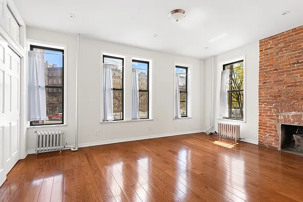 Rented by Compass | media 8