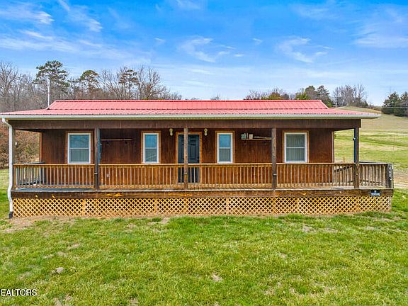 2nd image of 406 Mount Zion Rd