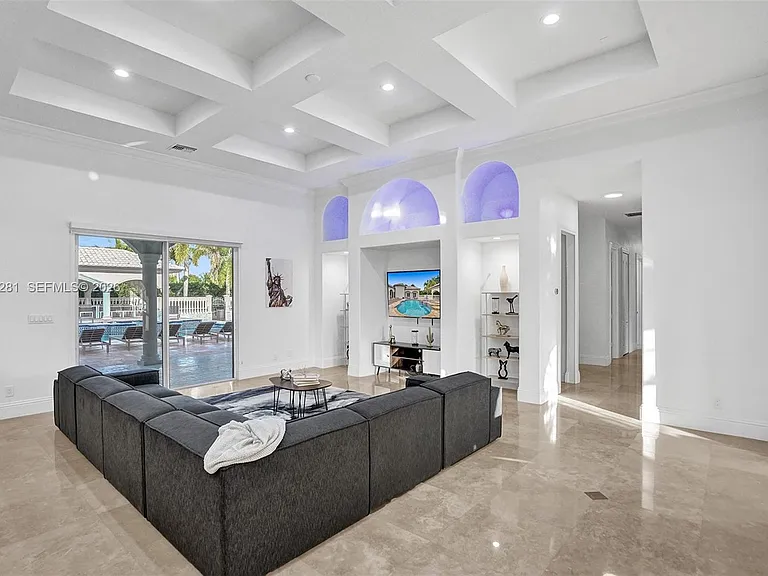 13751 Pine Meadow Ct — Photo 31