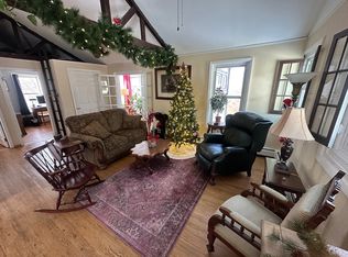 496 Mountainview Ave #B, Valley Cottage, NY 10989