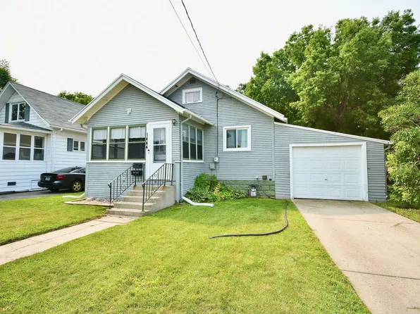 1444 1st Ave S, Fargo, ND 58103