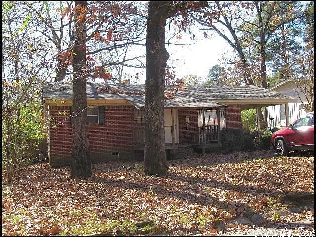 1st image of 15 Harrow Dr