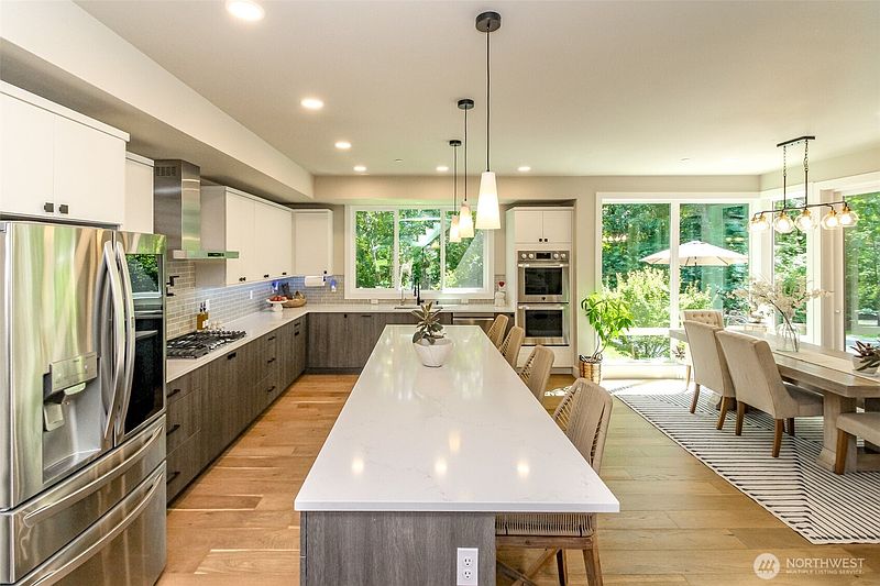 5th image of 9308 270th Street E