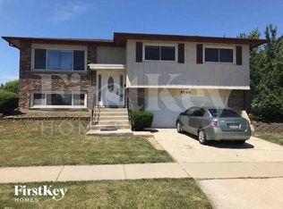 2700 201st St, Lynwood, IL 60411