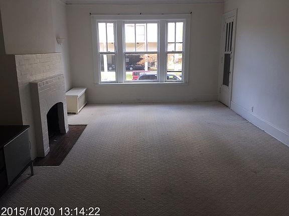 3rd image of 4810 S Dorchester Ave #1S