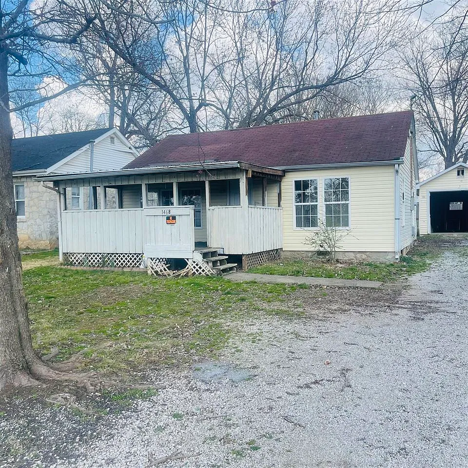 1468 N Sunrise Dr photo 1