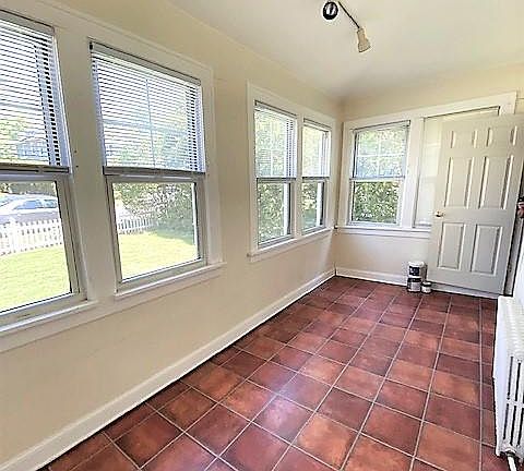 3rd image of 40 Penataquit Pl APT 1