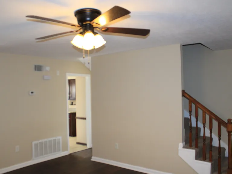 4104 Spencer St — Photo 5