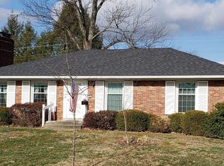 1925 Buttonwood Rd, Graymoor Devondale, KY 40222