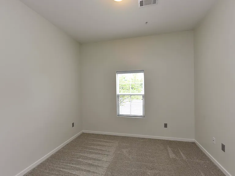 Lofts at Hillson — Photo 21
