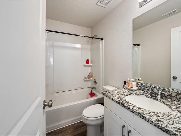 2224 Cedar Valley Dr — Photo 18