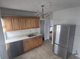 70 Montcalm Ave, Brighton, MA