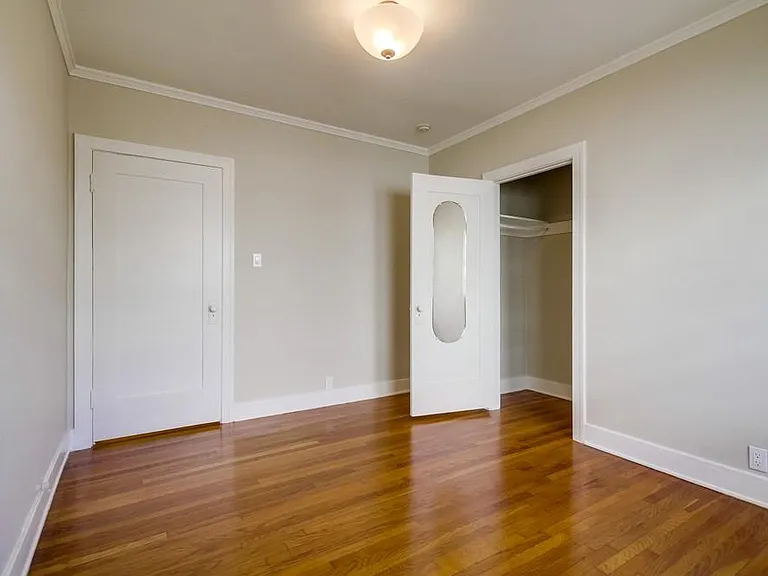 1021 N Havenhurst Dr — Photo 13