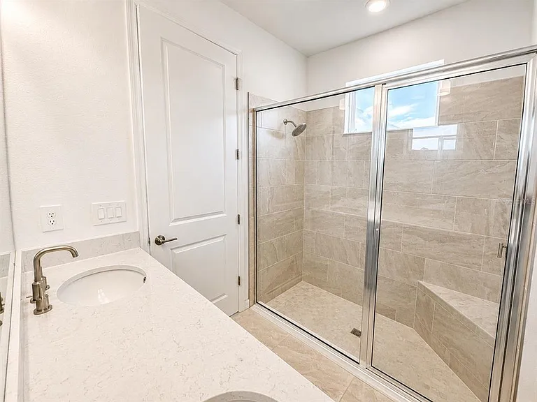 994 Teal Creek Dr — Photo 11