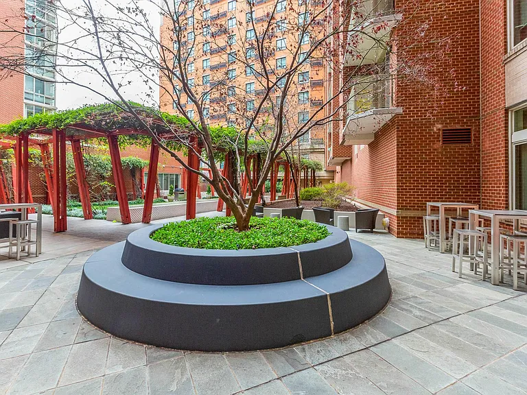 1000 New Jersey Ave SE #316 — Photo 27