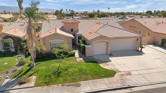 1st image of 47626 Calle Diamante