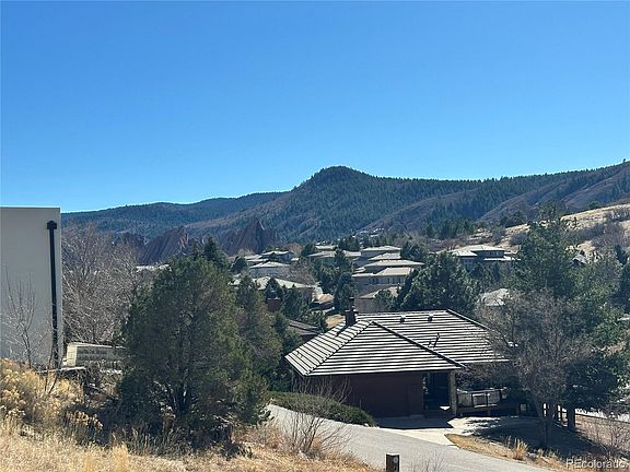 3rd image of 6648 Old Ranch Trail