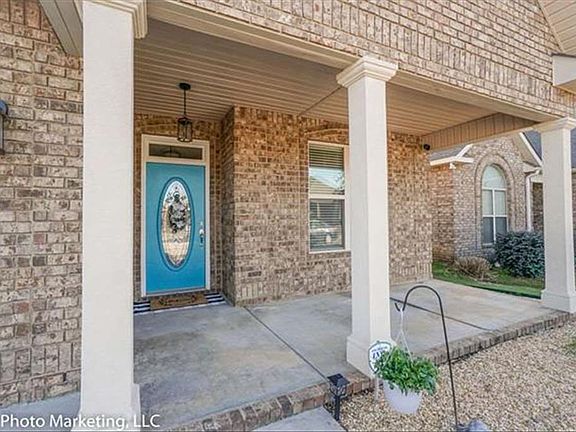 3rd image of 522 Eagle Springs Dr