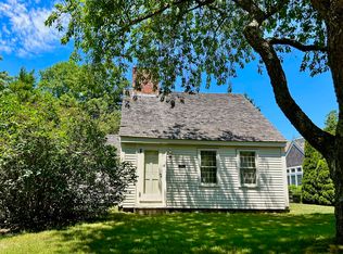 18 Bay St, Osterville, MA 02655