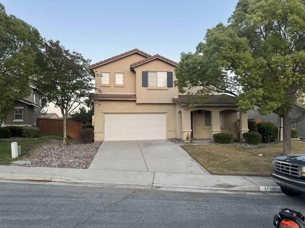 37200 Moonbeam Ct, Murrieta, CA 92563