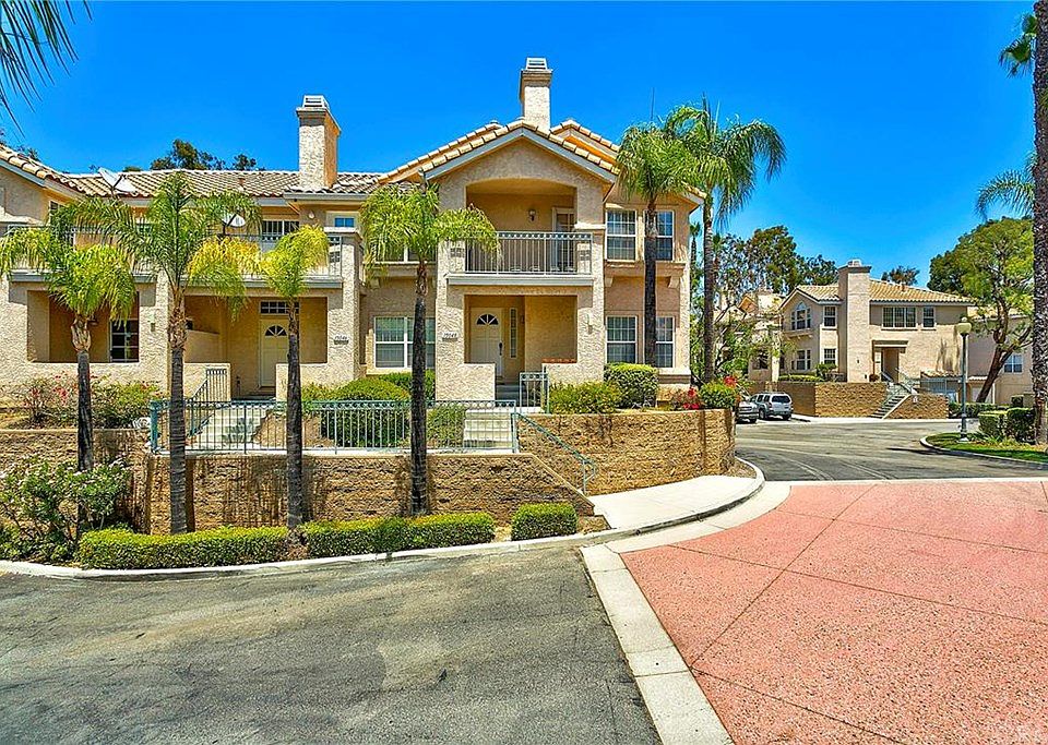 1st image of 15048 Ocaso Ave